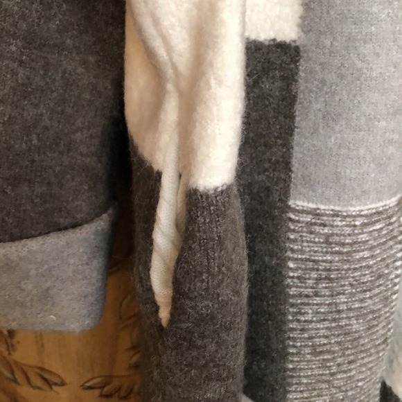 Cyrus Colorblock Cardigan - Picture 5 of 8